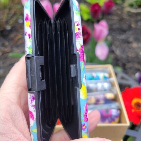 RFID Card Holder - Picture 3 of 5